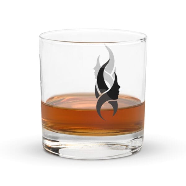 Elegant Whiskey Rocks Glass Artistic Face Design - Image 5